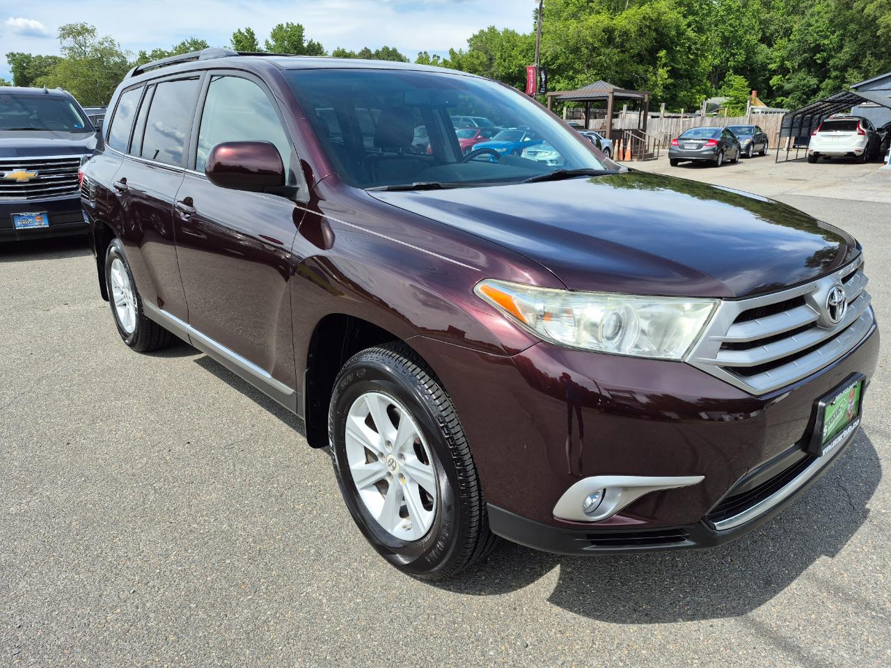 Toyota Highlander Base 2WD V6 2012
