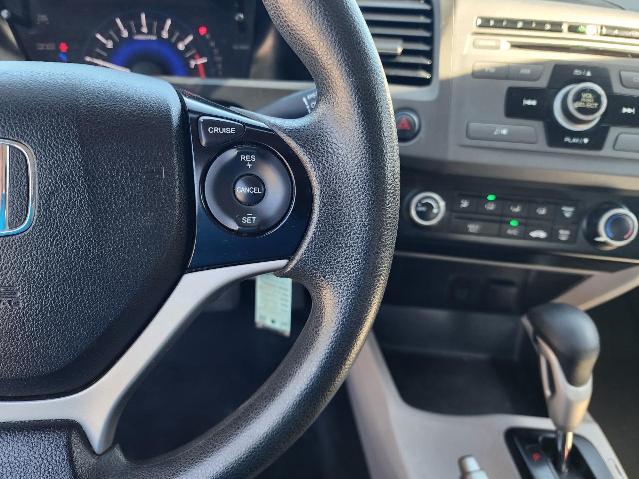 Honda Civic LX Coupe 5-Speed AT 2012