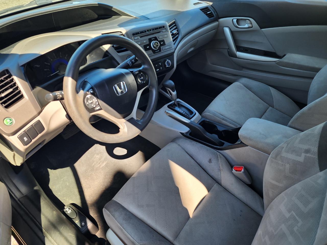 Honda Civic LX Coupe 5-Speed AT 2012