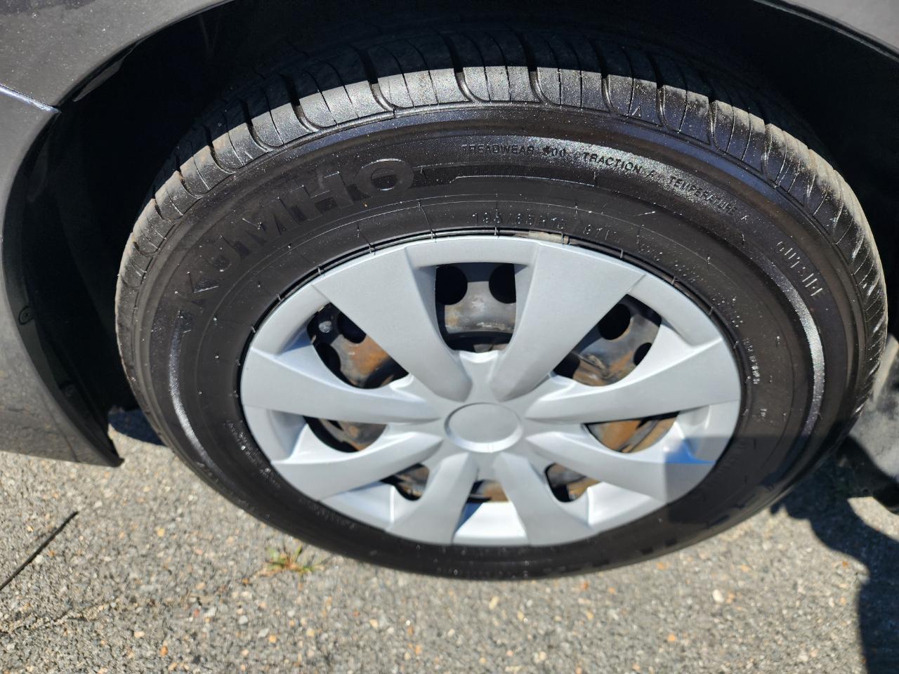 Honda Civic LX Coupe 5-Speed AT 2012