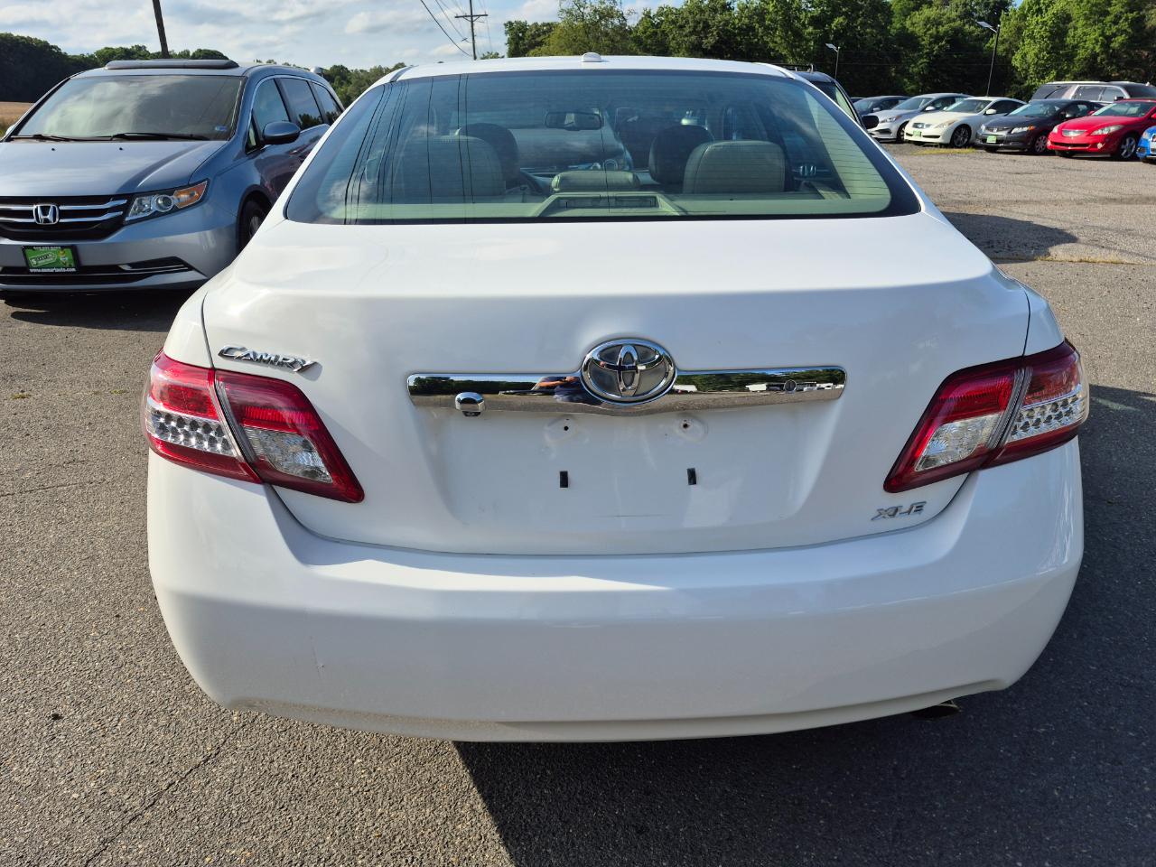 Toyota Camry XLE 4D Sedan 2011