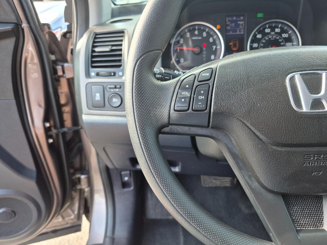 Honda CR-V SE 4WD 5-Speed AT 2011