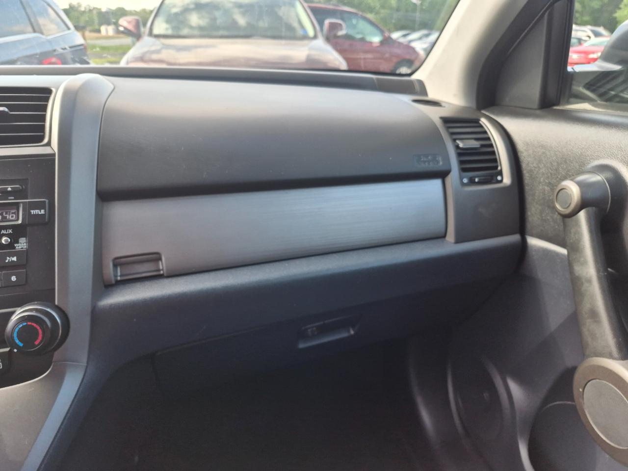 Honda CR-V SE 4WD 5-Speed AT 2011