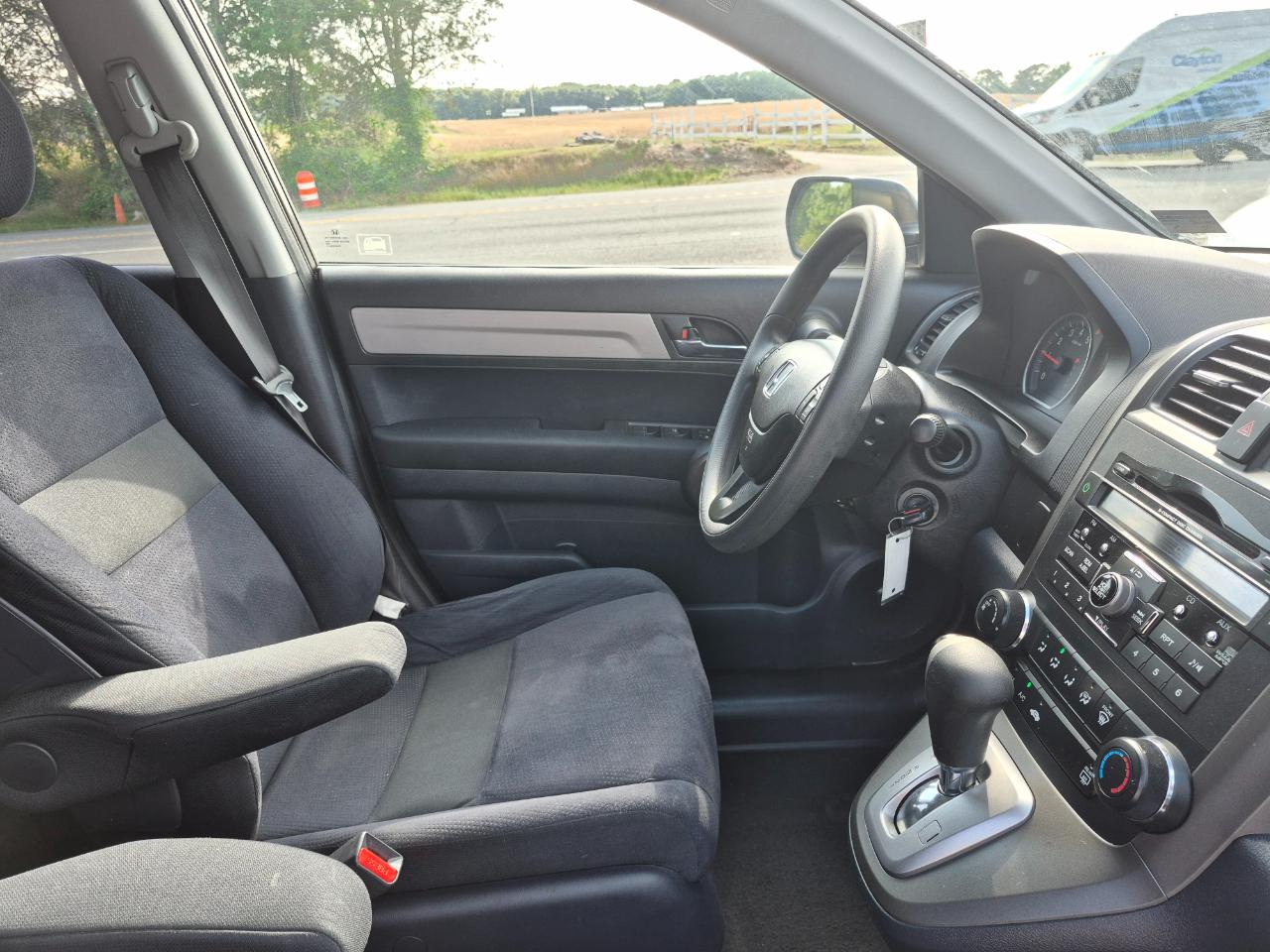 Honda CR-V SE 4WD 5-Speed AT 2011