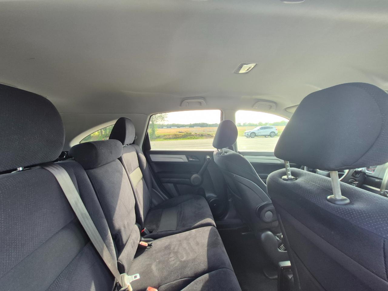 Honda CR-V SE 4WD 5-Speed AT 2011