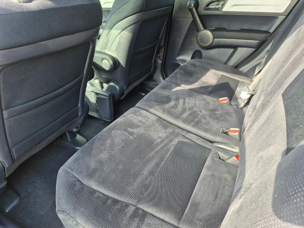 Honda CR-V SE 4WD 5-Speed AT 2011