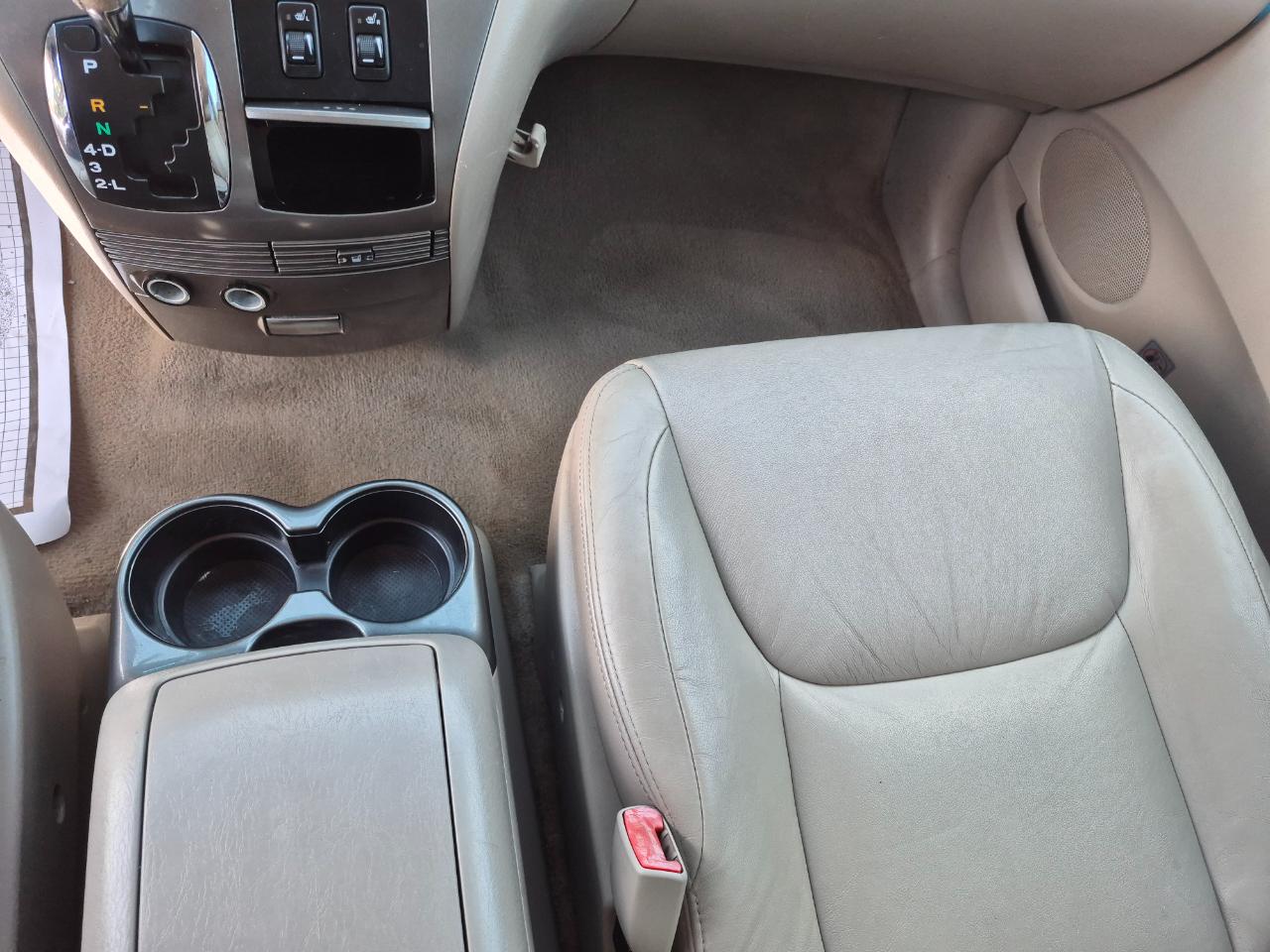 Toyota Sienna XLE Limited FWD 2008