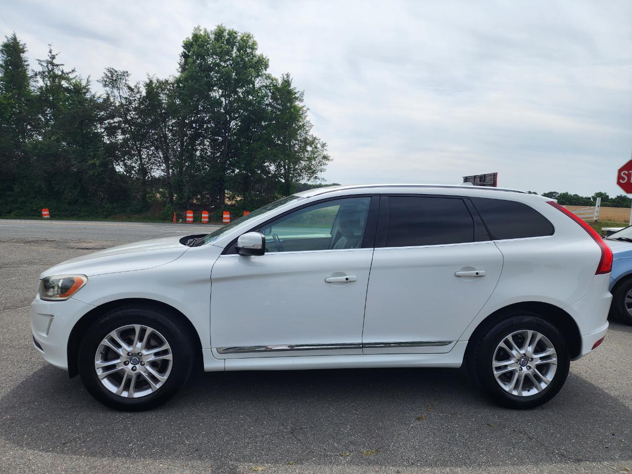 Volvo XC60 AWD 4dr 3.2L Premier Plus 2015