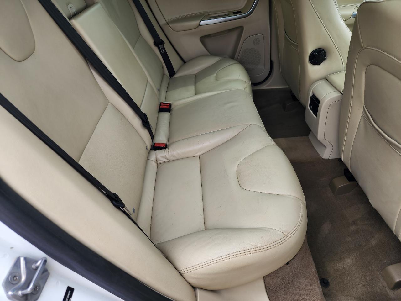 Volvo XC60 AWD 4dr 3.2L Premier Plus 2015