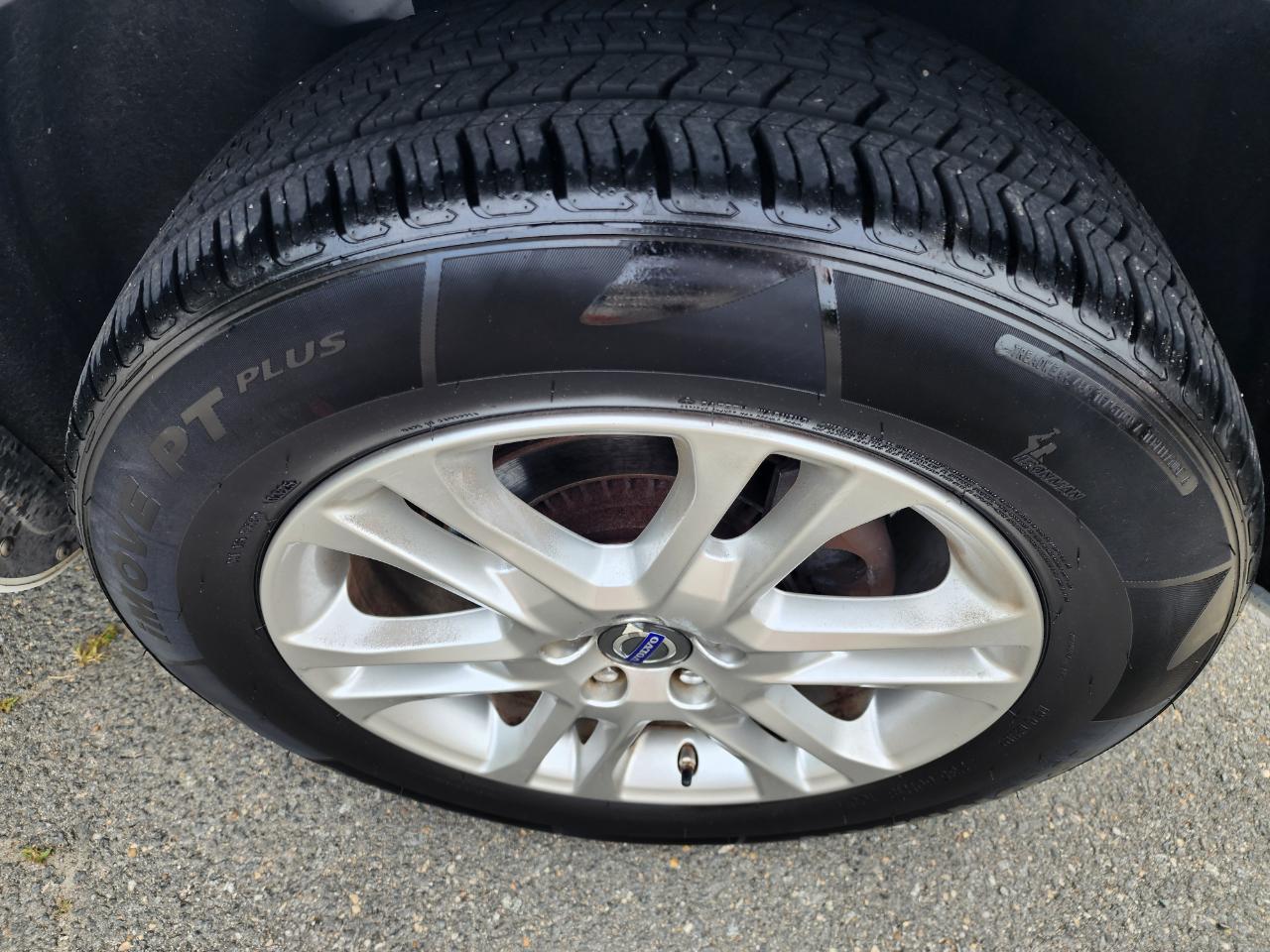 Volvo XC60 AWD 4dr 3.2L Premier Plus 2015