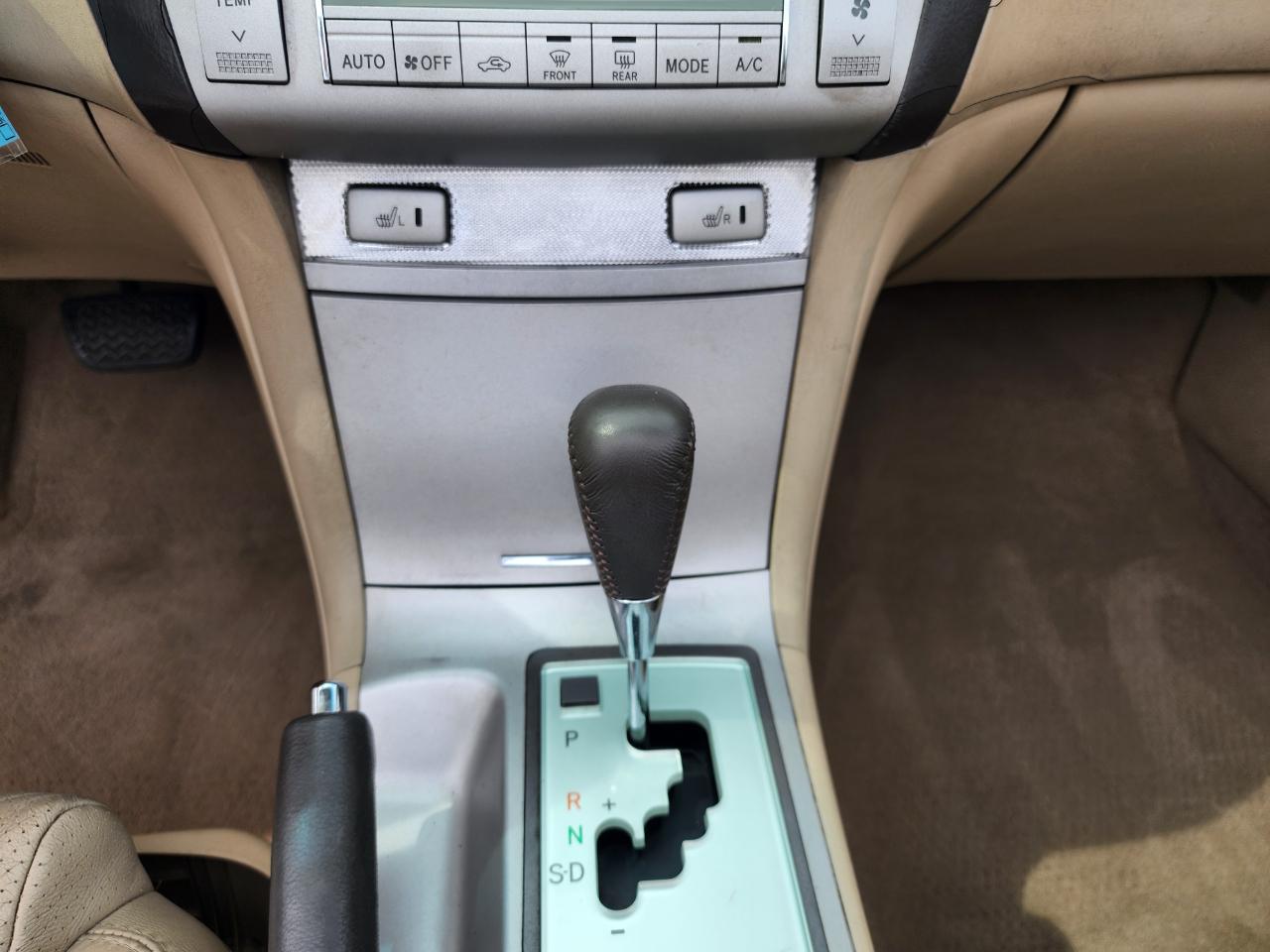 Toyota Camry Solara SLE 2D Convertible V6 2006