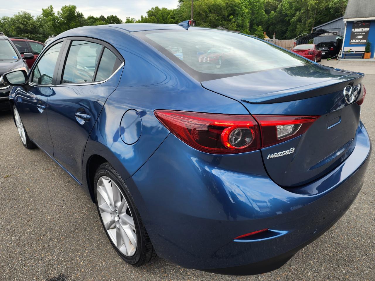 Mazda MAZDA3 Grand Touring 4-Door 2017