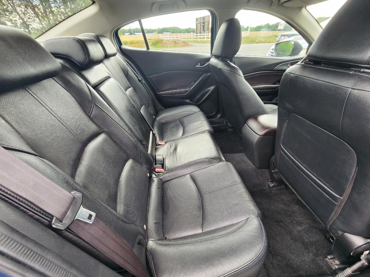Mazda MAZDA3 Grand Touring 4-Door 2017