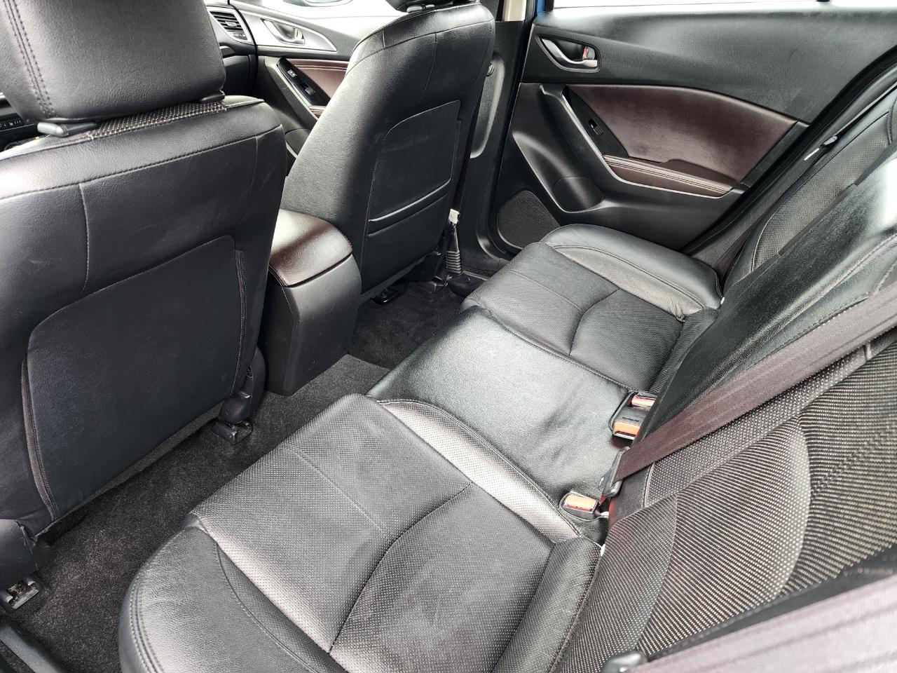 Mazda MAZDA3 Grand Touring 4-Door 2017