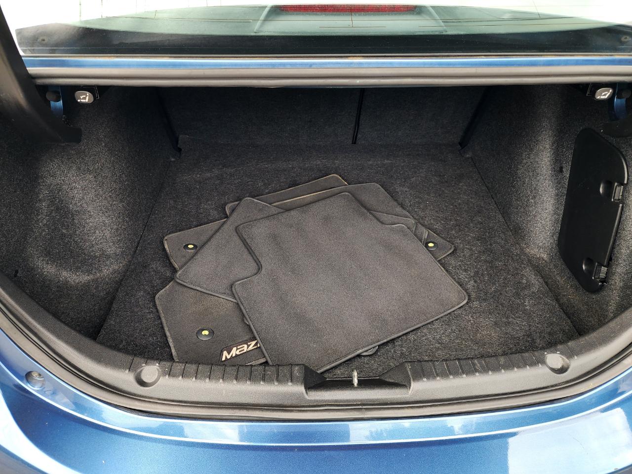Mazda MAZDA3 Grand Touring 4-Door 2017