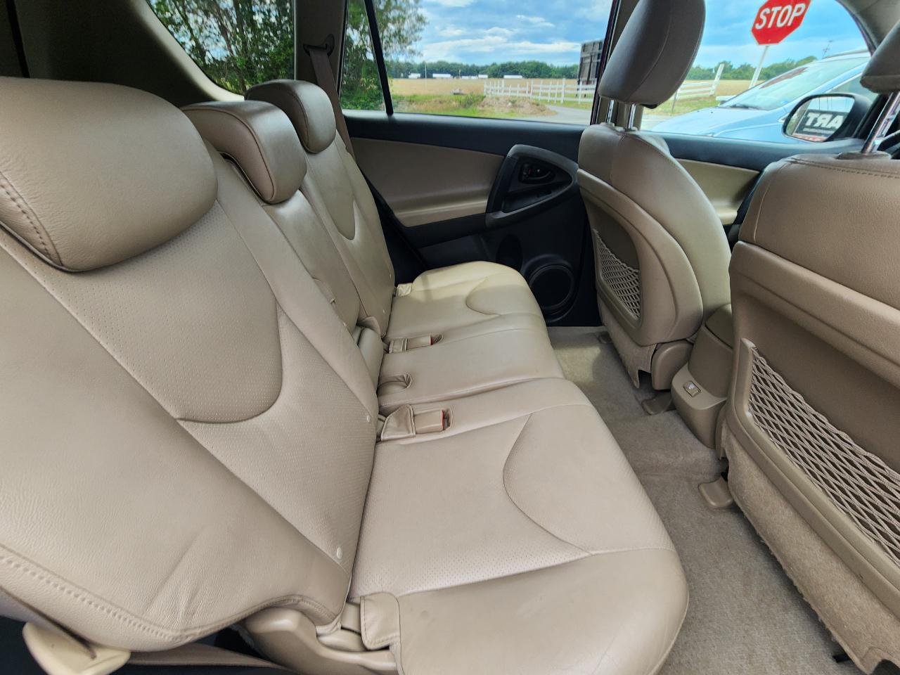Toyota RAV4 Limited V6 4WD 2009