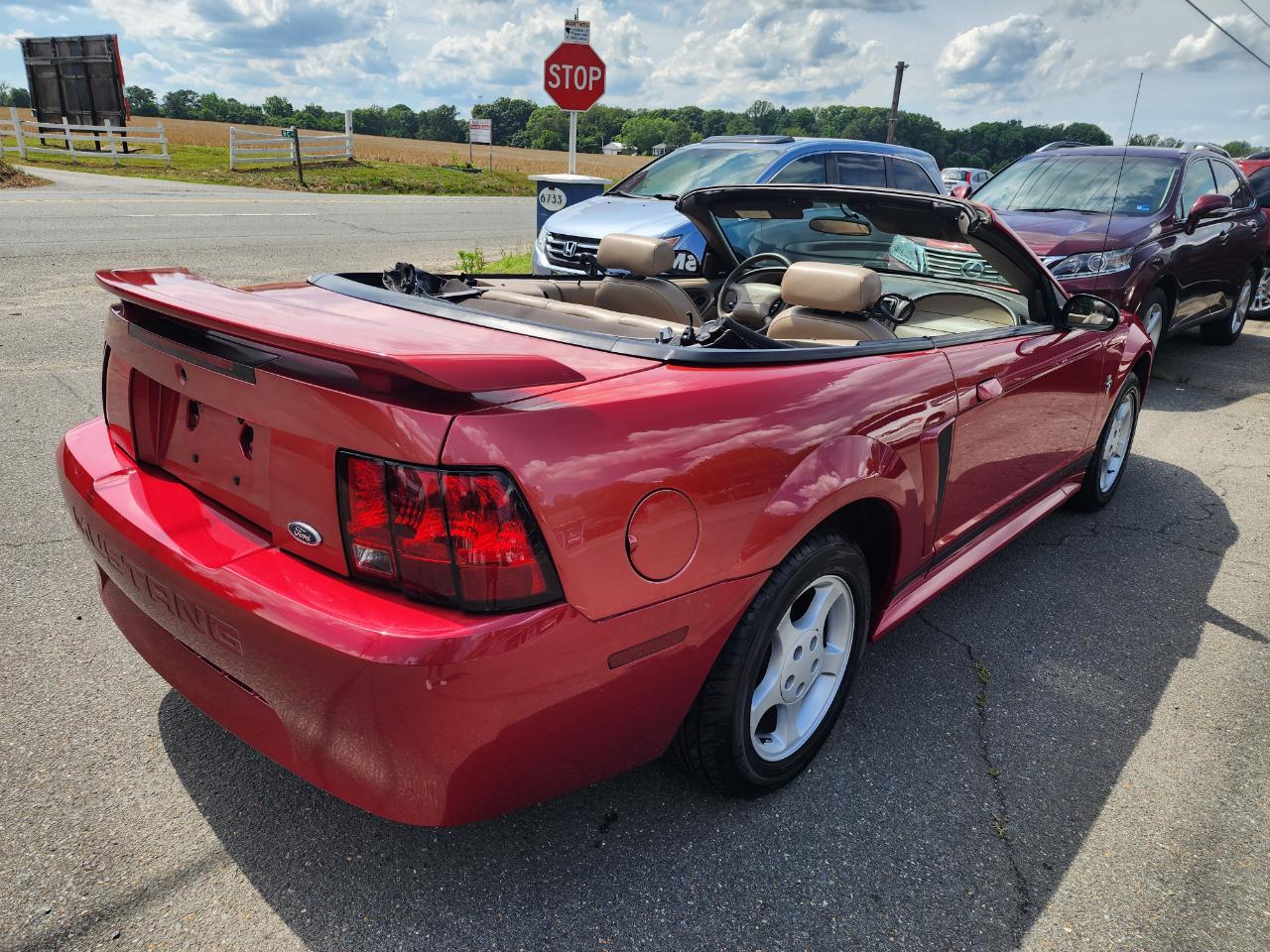Ford Mustang Deluxe Convertible 2001