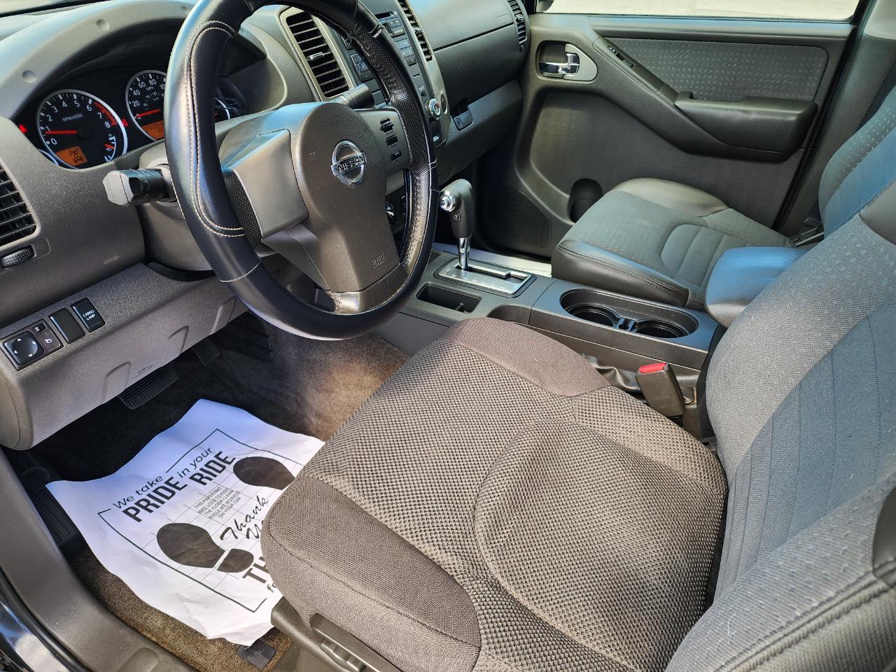 Nissan Frontier LE Crew Cab 4WD 2010