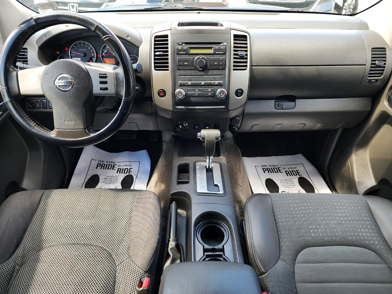 Nissan Frontier LE Crew Cab 4WD 2010