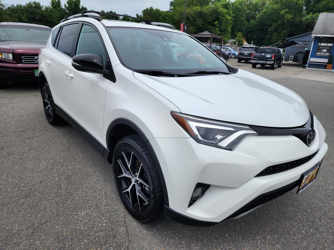 Toyota RAV4 SE 4WD 2017