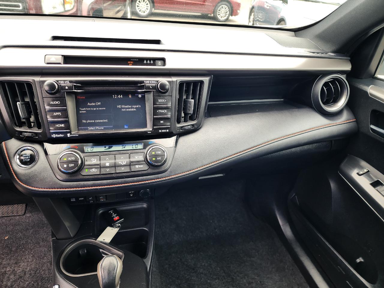 Toyota RAV4 SE 4WD 2017