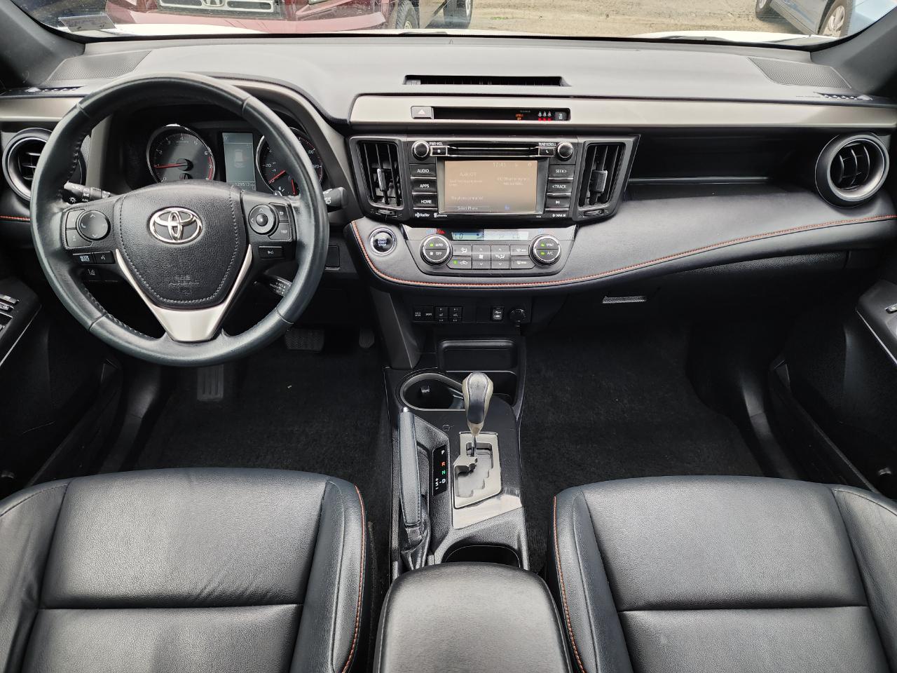 Toyota RAV4 SE 4WD 2017