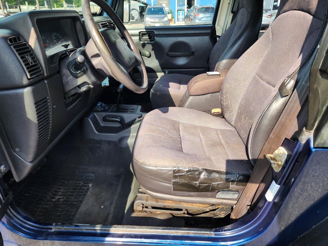 Jeep Wrangler SE 2001