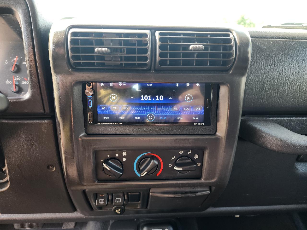 Jeep Wrangler SE 2001