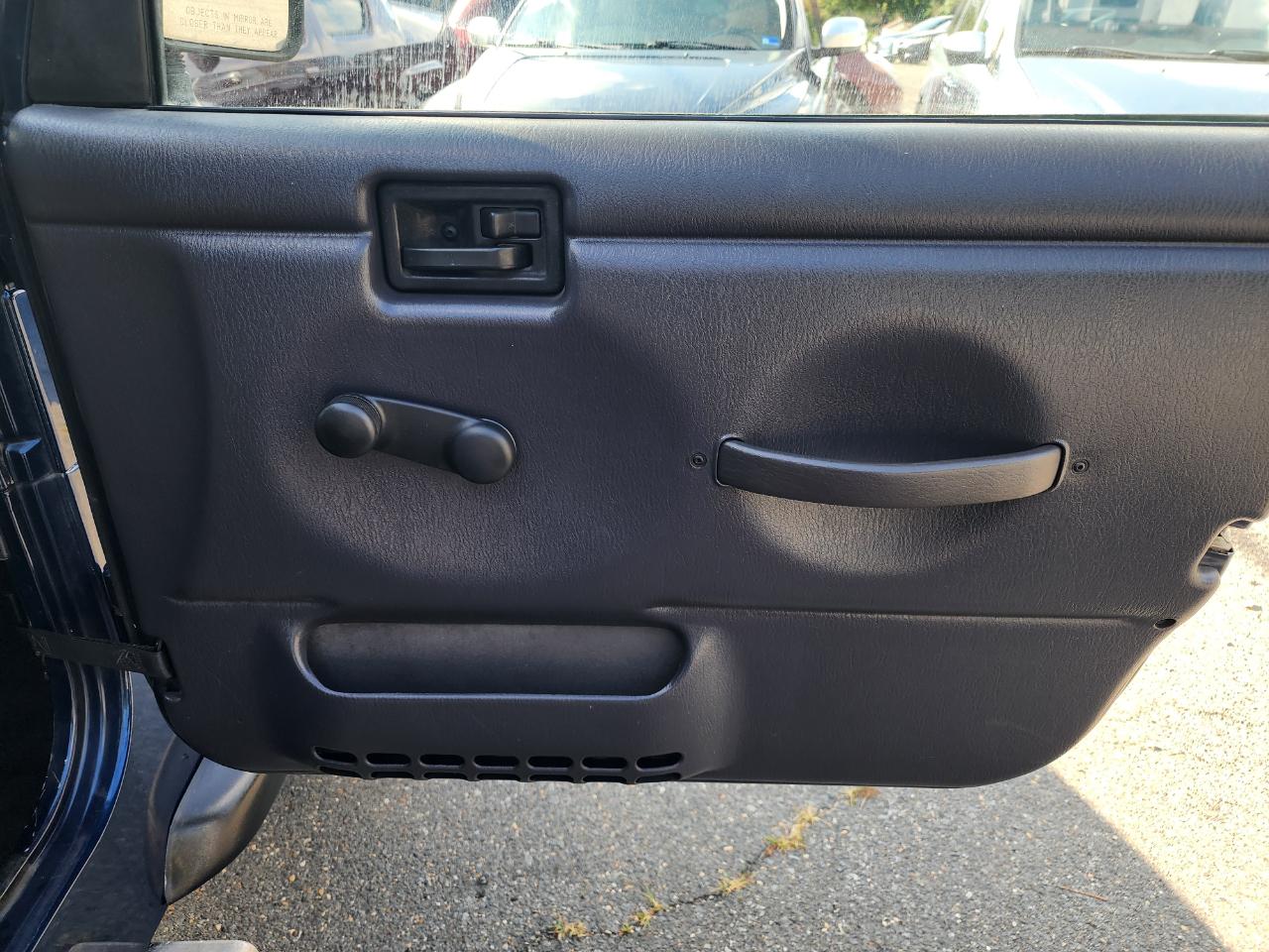 Jeep Wrangler SE 2001