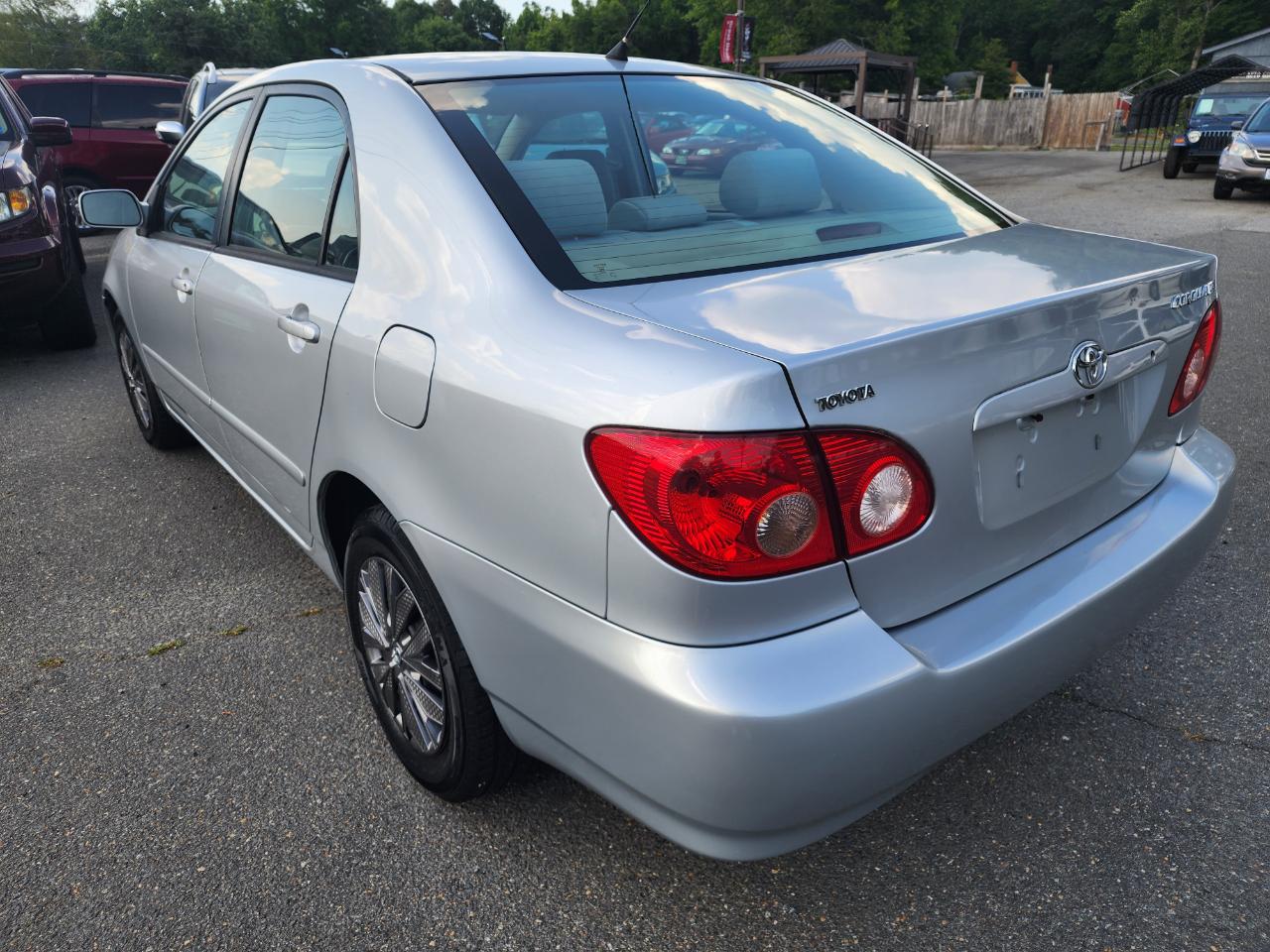 Toyota Corolla LE 2006