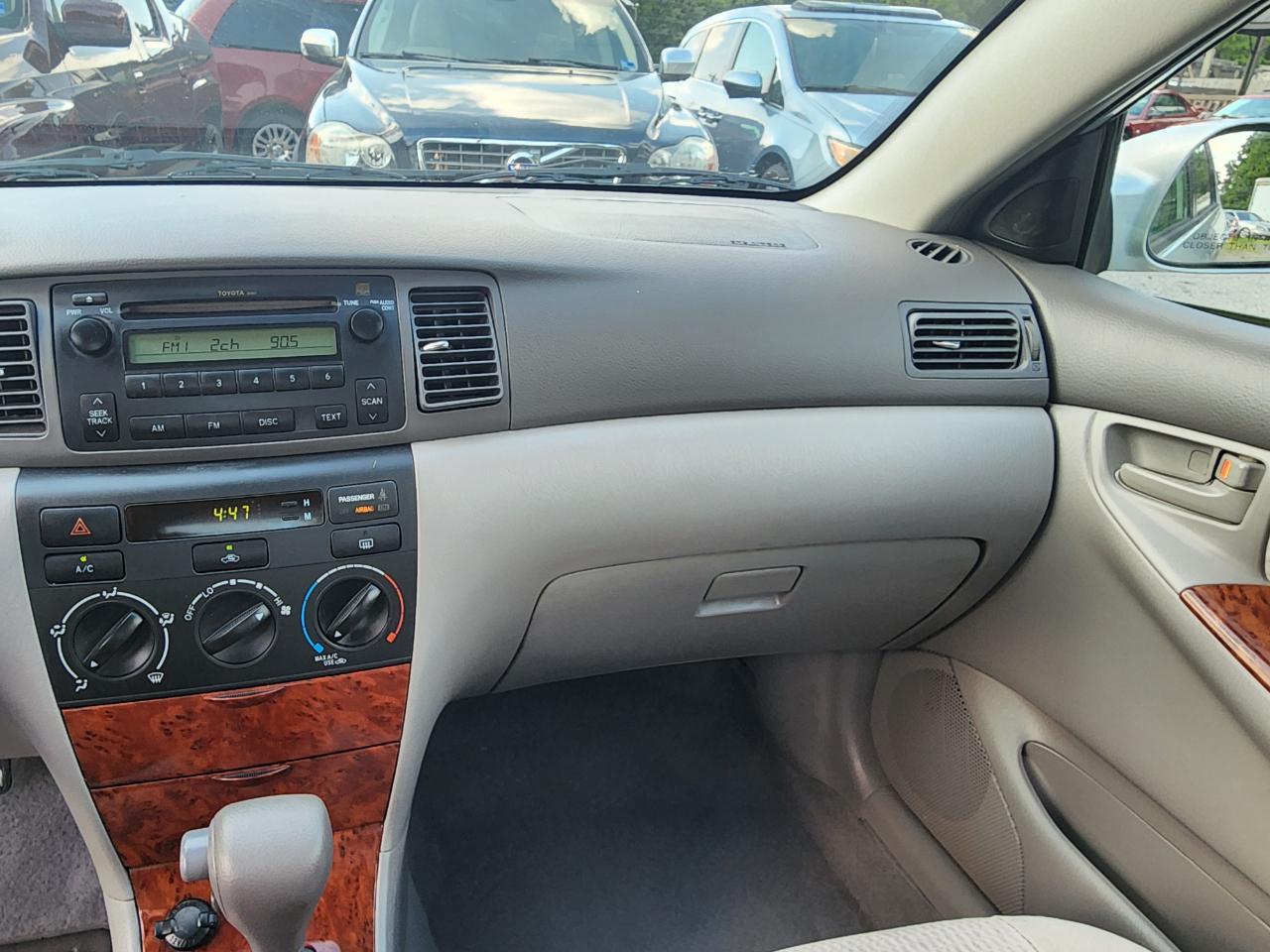 Toyota Corolla LE 2006