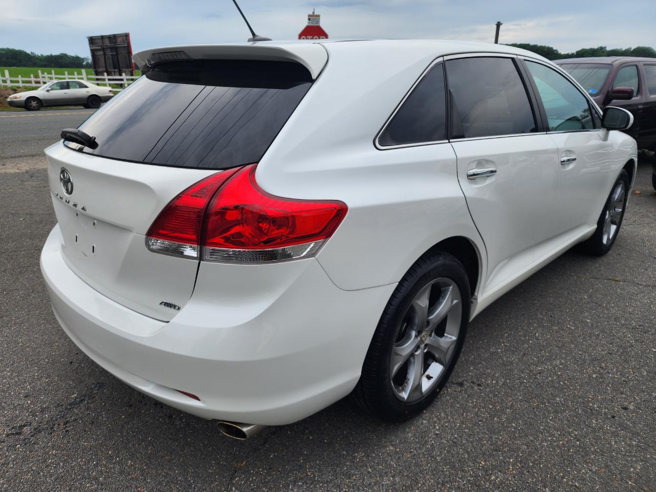 Toyota Venza AWD V6 2011