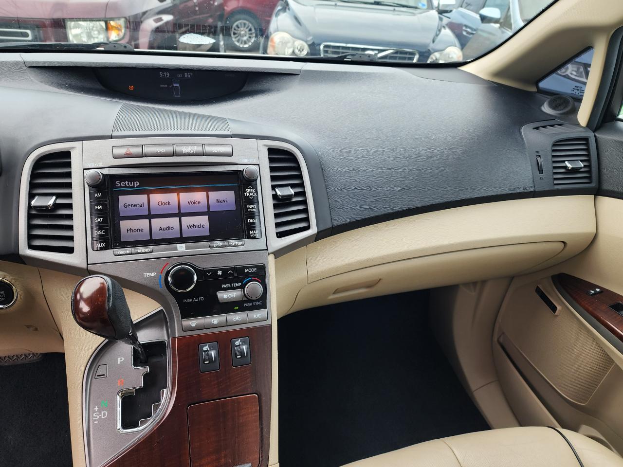 Toyota Venza AWD V6 2011