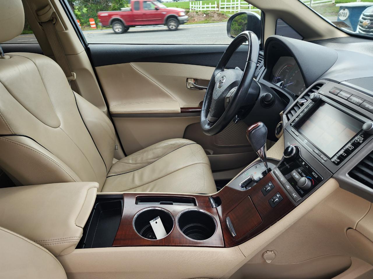Toyota Venza AWD V6 2011