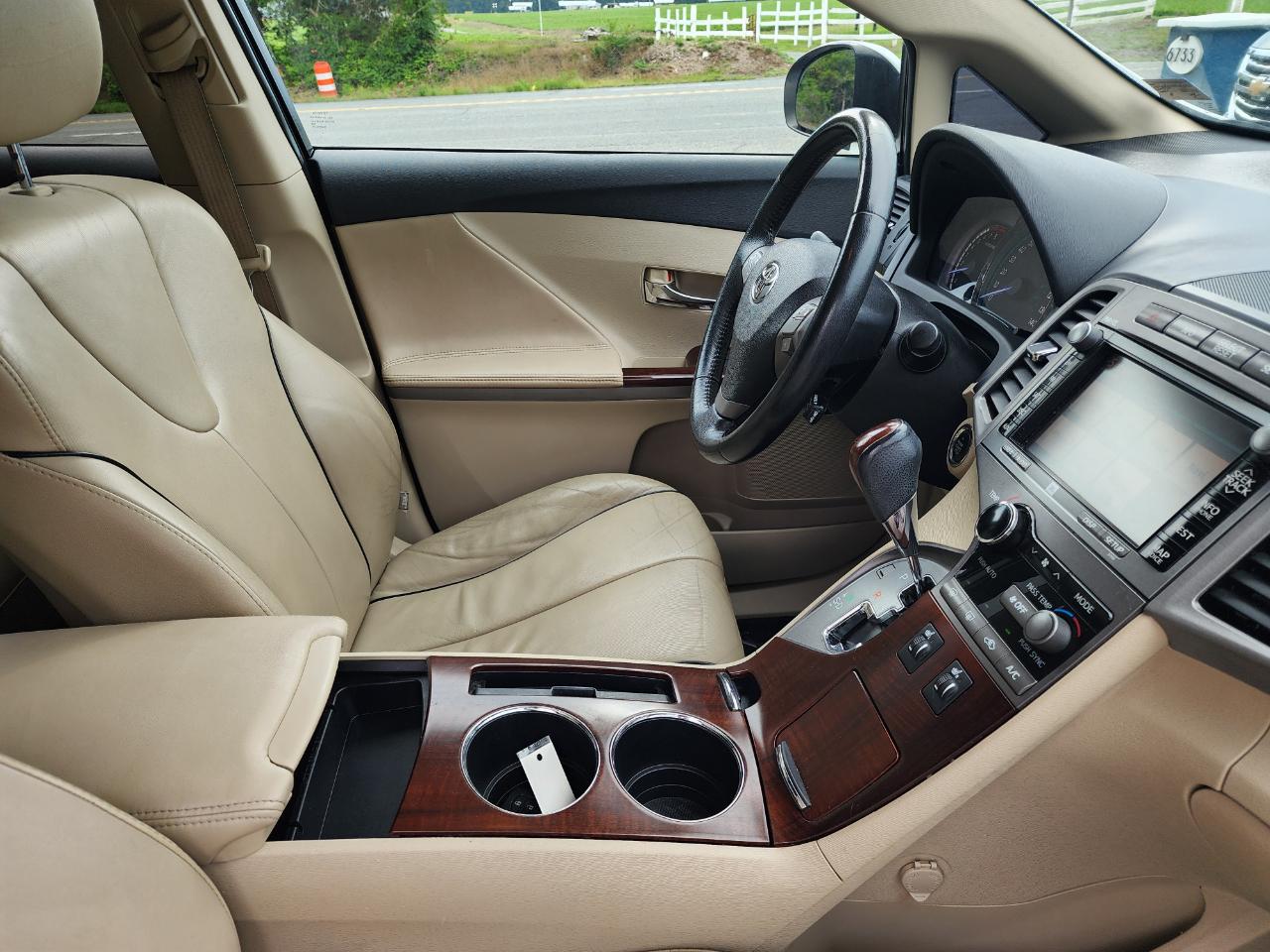 Toyota Venza AWD V6 2011