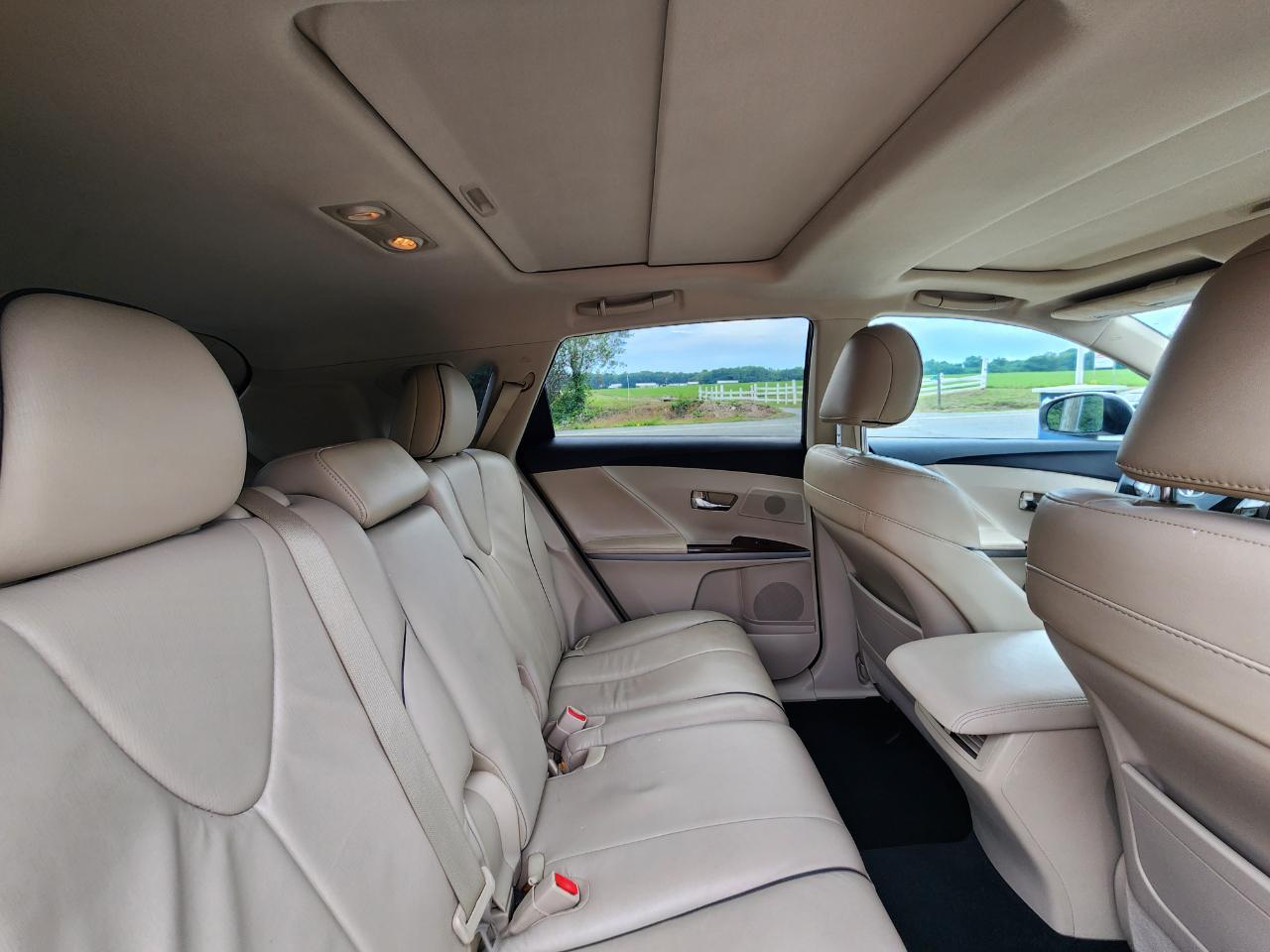 Toyota Venza AWD V6 2011
