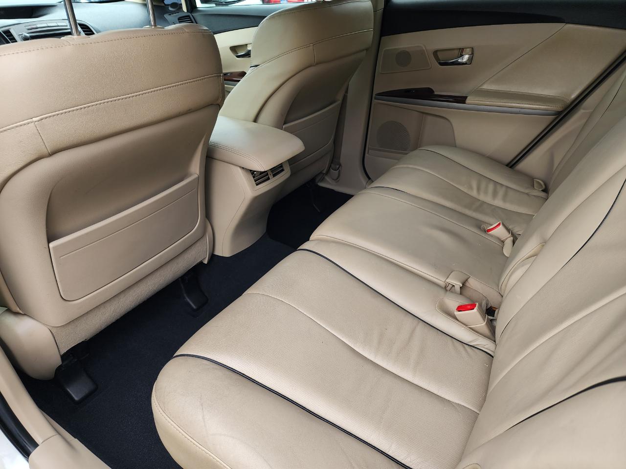 Toyota Venza AWD V6 2011