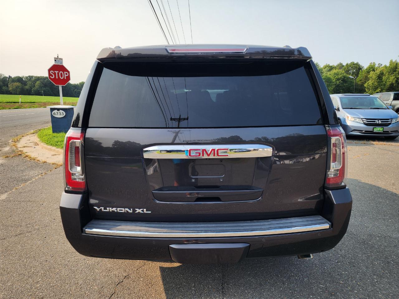 GMC Yukon XL Denali 2WD 2016