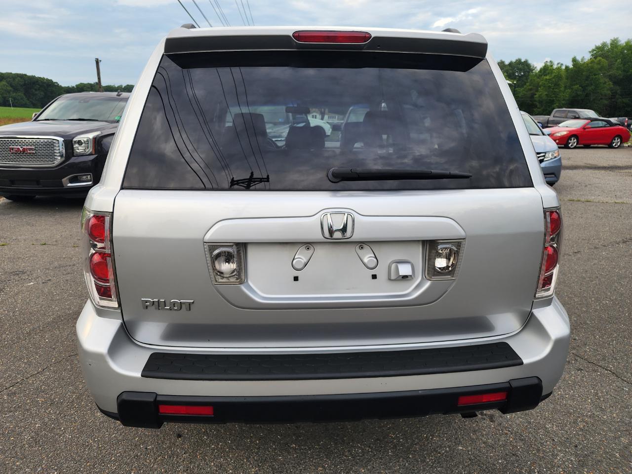 Honda Pilot EX w/Leather and Navigation 2006