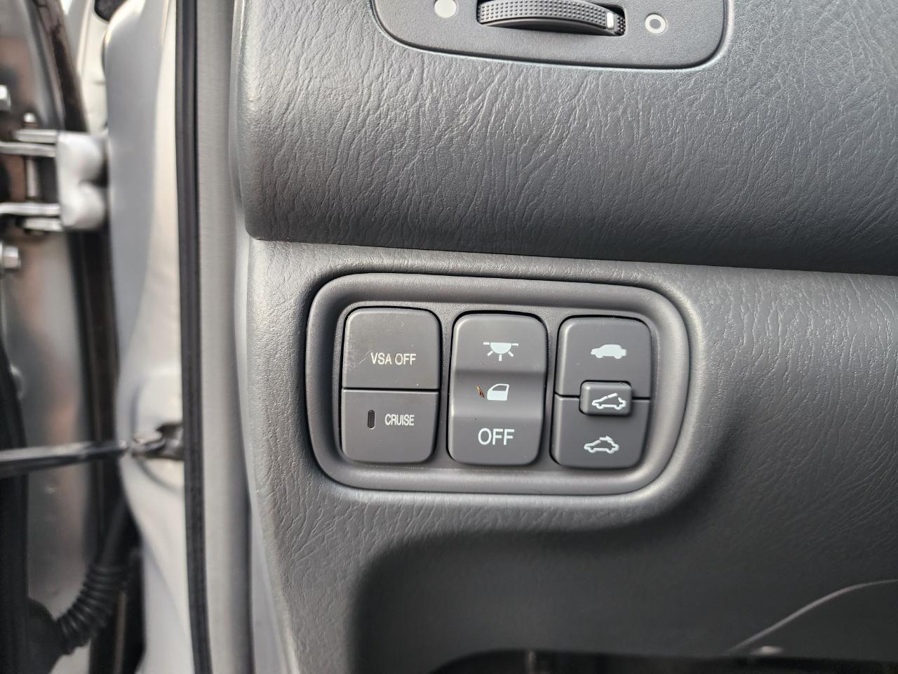 Honda Pilot EX w/Leather and Navigation 2006