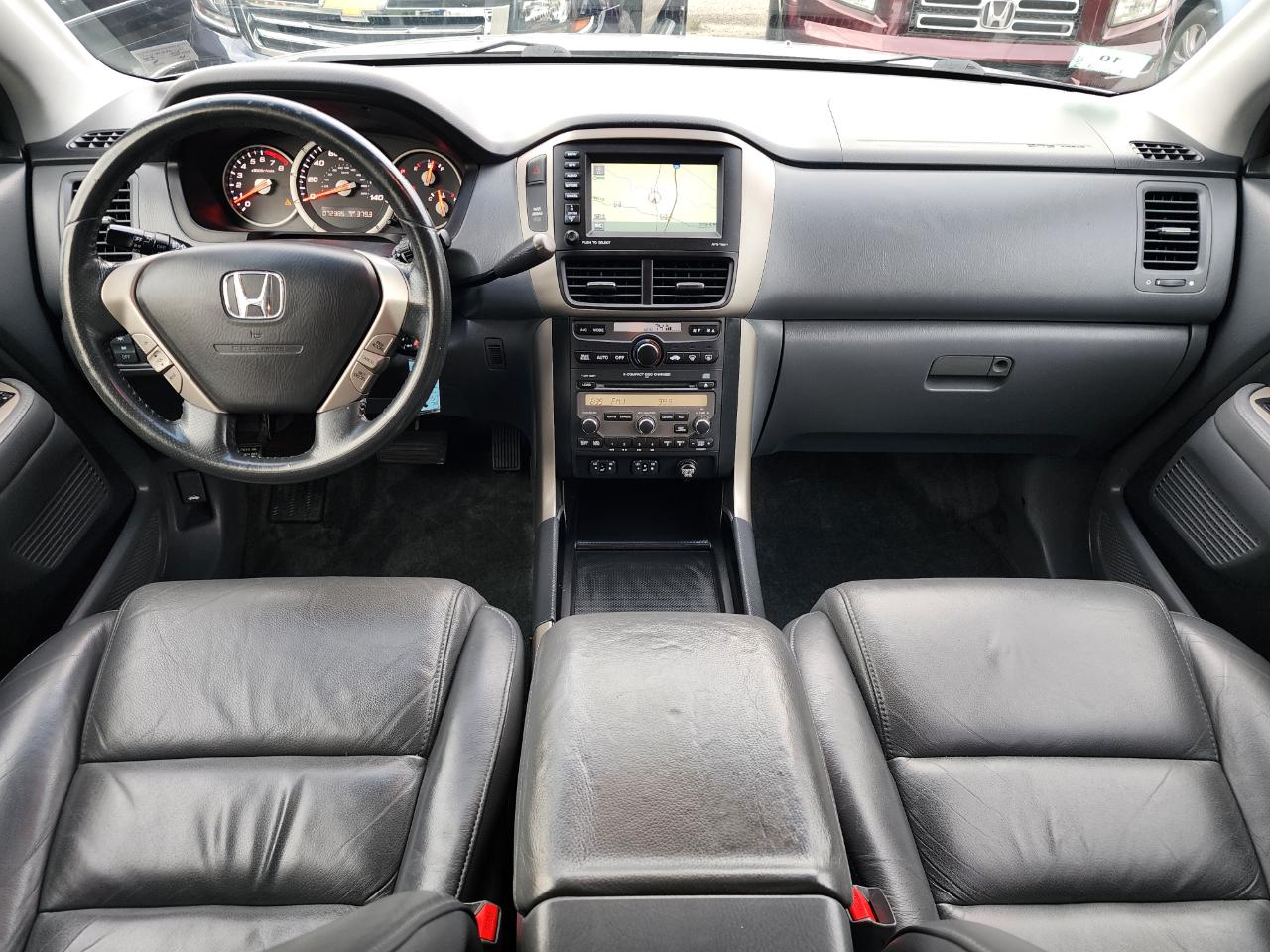 Honda Pilot EX w/Leather and Navigation 2006