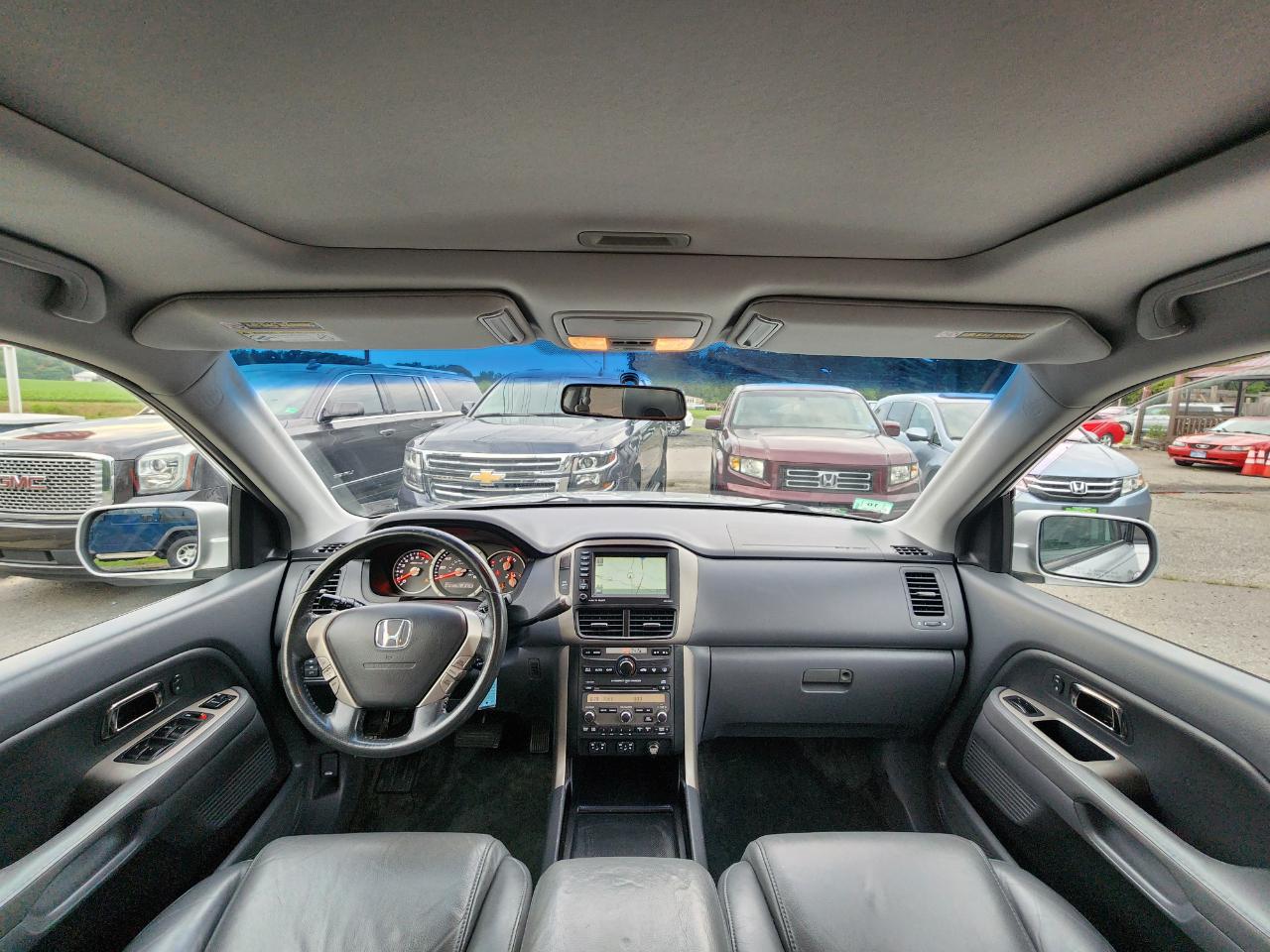 Honda Pilot EX w/Leather and Navigation 2006