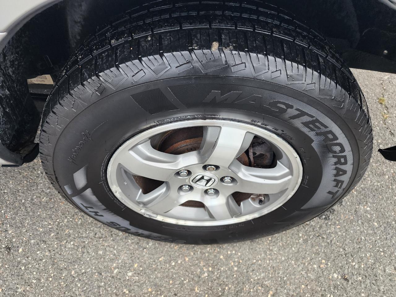 Honda Pilot EX w/Leather and Navigation 2006