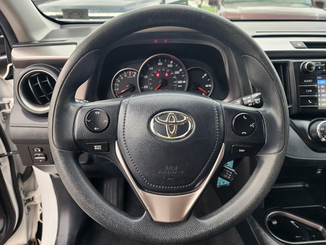 Toyota RAV4 LE AWD 2016