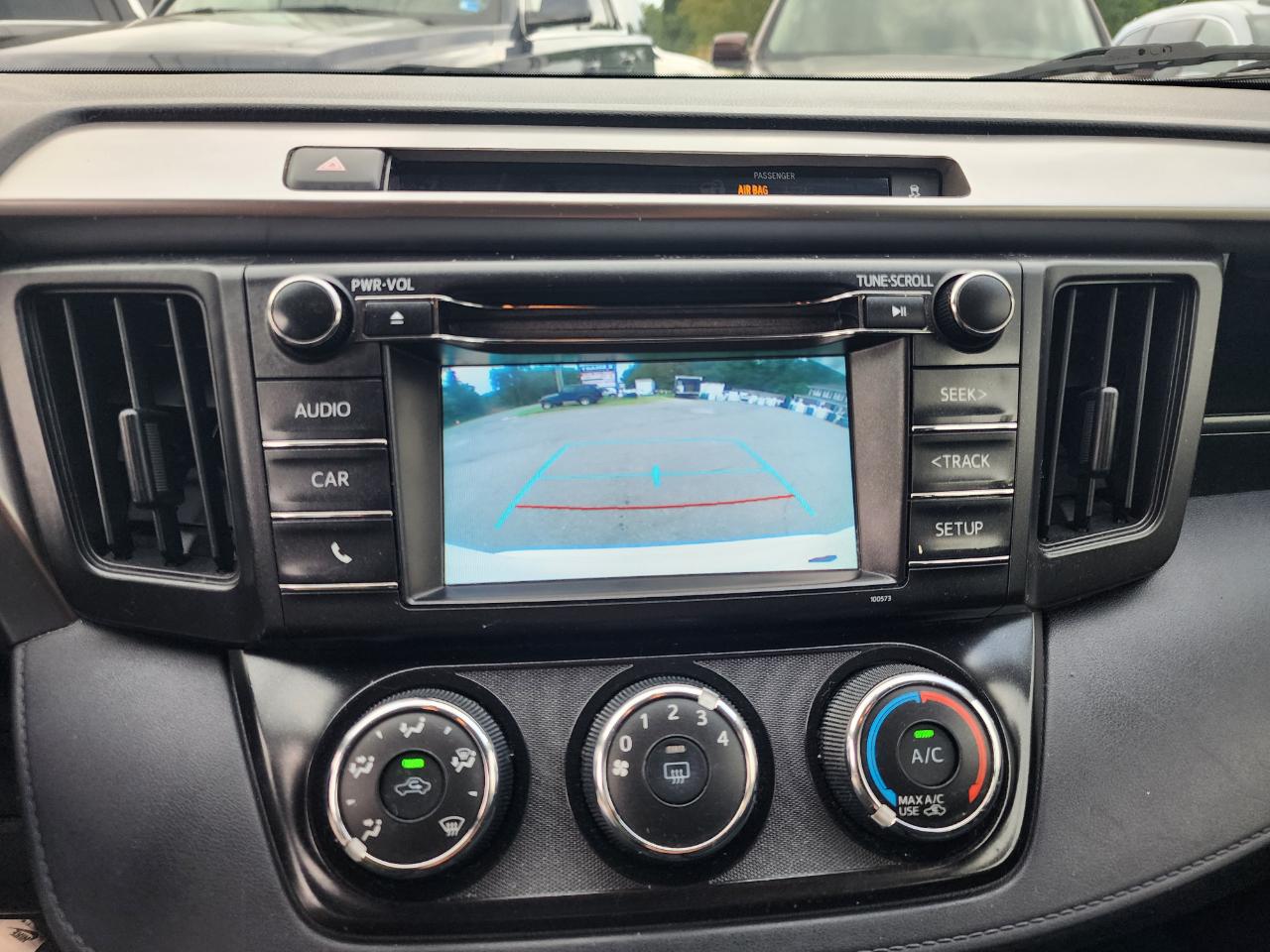 Toyota RAV4 LE AWD 2016