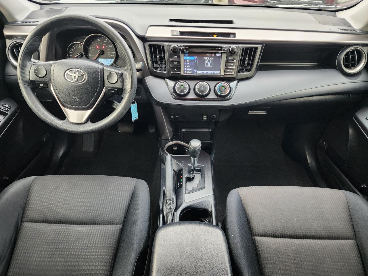 Toyota RAV4 LE AWD 2016