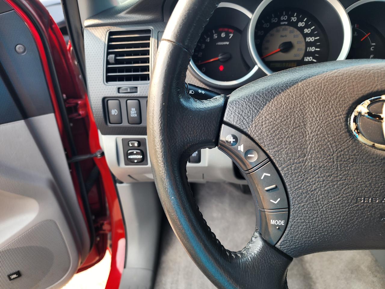Toyota Tacoma PreRunner Double Cab V6 Auto 2WD 2010