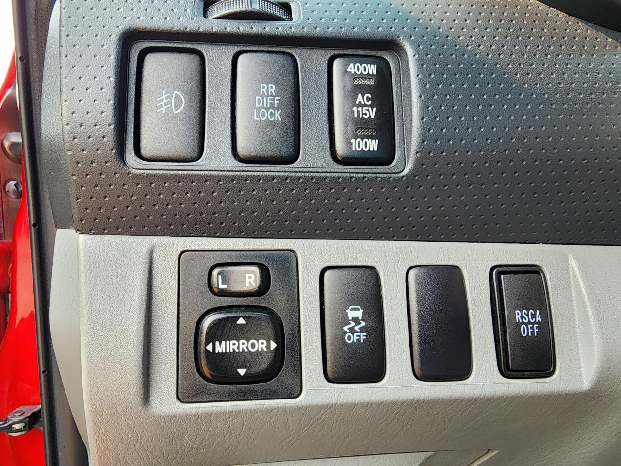 Toyota Tacoma PreRunner Double Cab V6 Auto 2WD 2010