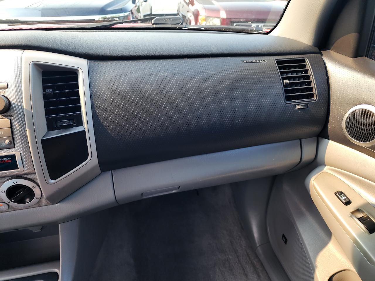 Toyota Tacoma PreRunner Double Cab V6 Auto 2WD 2010