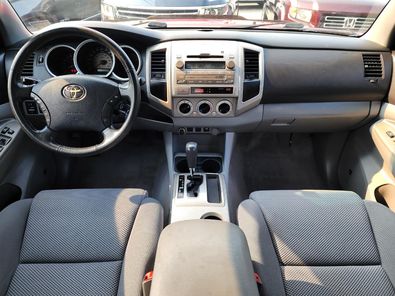 Toyota Tacoma PreRunner Double Cab V6 Auto 2WD 2010